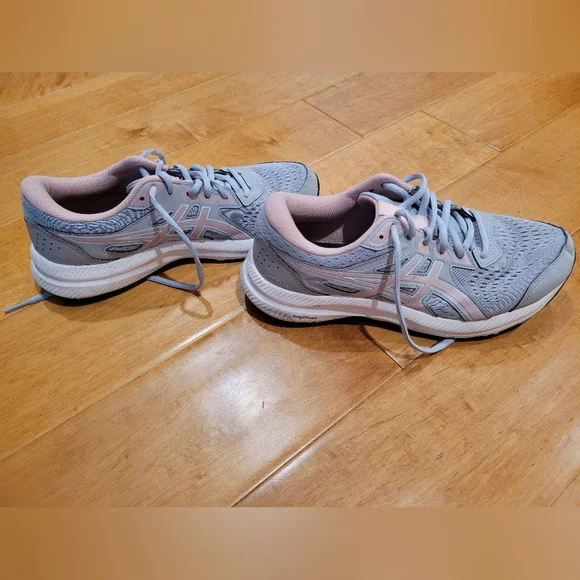 Asics running shoes - Picture 4 of 10